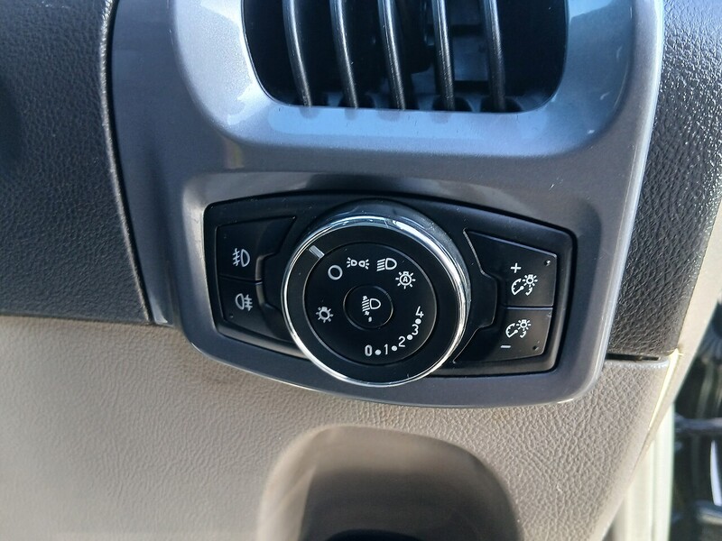 Ford 2.0 310 EcoBlue Titanium Minibus Double Cab 5dr Diesel Auto L2 Euro 6 (s/s) (130 ps)