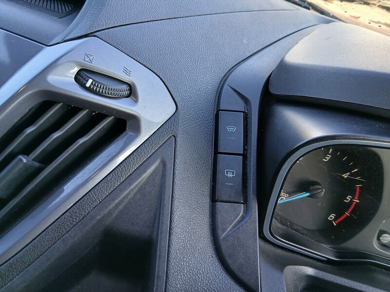 Ford 2.0 310 EcoBlue Titanium Minibus Double Cab 5dr Diesel Auto L2 Euro 6 (s/s) (130 ps)