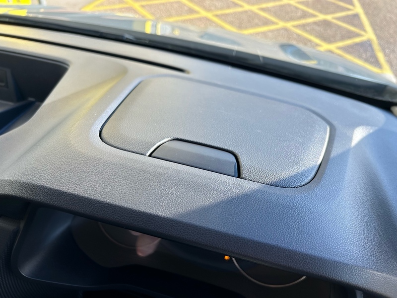 Renault 2.0 dCi SL28 Business Minibus Double Cab 5dr Diesel EDC L1 H1 Euro 6 (s/s) (9 Seat) (150 ps)