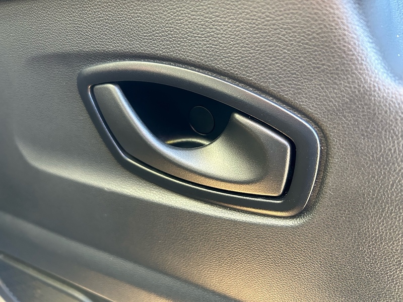 Renault 2.0 dCi SL28 Business Minibus Double Cab 5dr Diesel EDC L1 H1 Euro 6 (s/s) (9 Seat) (150 ps)