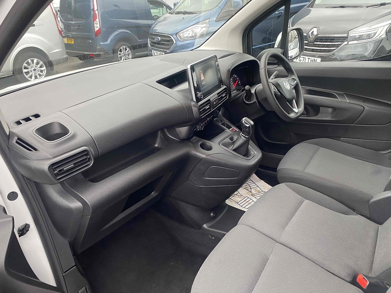 Vauxhall 1.5 Turbo D 2300 Sportive Panel Van 4dr Diesel Manual L1 H1 Euro 6 (100 ps)