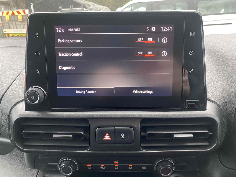 Vauxhall 1.5 Turbo D 2300 Sportive Panel Van 4dr Diesel Manual L1 H1 Euro 6 (100 ps)