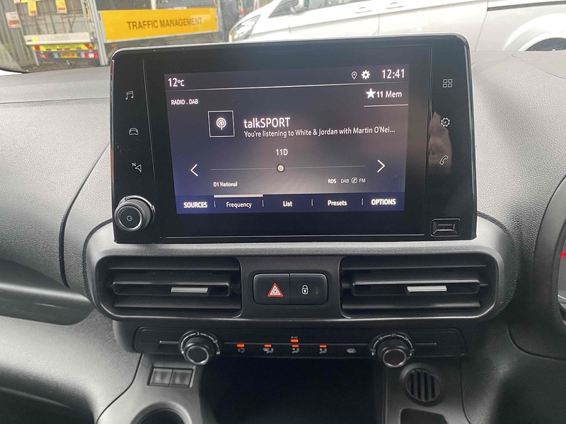 Vauxhall 1.5 Turbo D 2300 Sportive Panel Van 4dr Diesel Manual L1 H1 Euro 6 (100 ps)