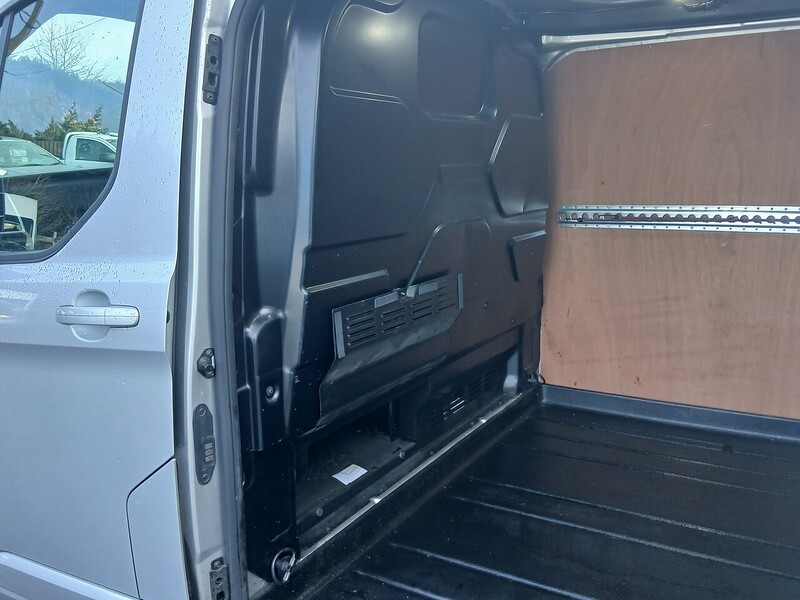 Ford 2.0 280 EcoBlue Limited Panel Van 5dr Diesel Manual L1 H1 Euro 6 (s/s) (130 ps)