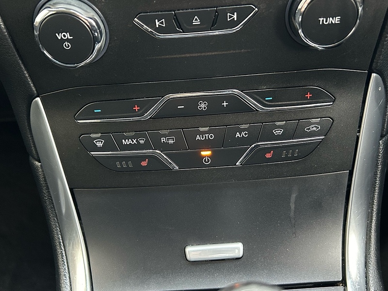 Ford TDCi Titanium SUV 2.0 Manual Diesel