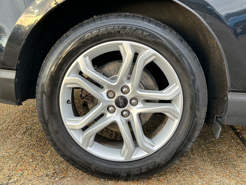 Ford TDCi Titanium SUV 2.0 Manual Diesel