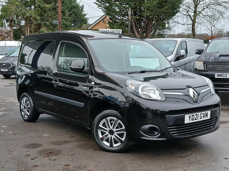 Renault ZE ML20 33kWh Business+ Panel Van 4dr Electric Auto MWB (i) (60 ps)