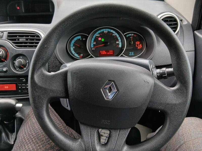 Renault ZE ML20 33kWh Business+ Panel Van 4dr Electric Auto MWB (i) (60 ps)