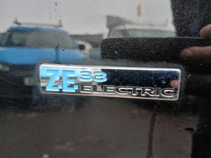 Renault ZE ML20 33kWh Business+ Panel Van 4dr Electric Auto MWB (i) (60 ps)