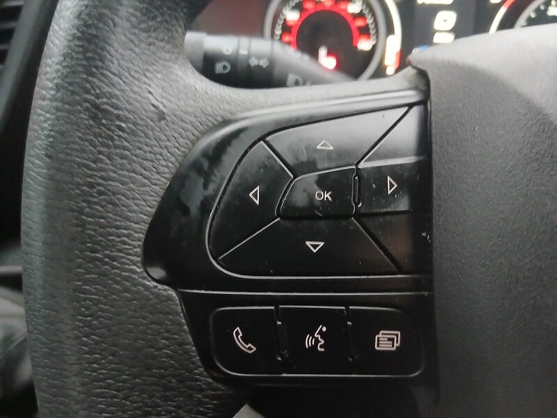 Iveco 2.3D HPI 14V 35S 3450 Dropside 2dr Diesel Manual MWB Euro 6 (s/s) (136 ps) 2.3 2dr Dropside Automatic Diesel