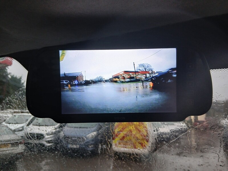 Iveco 2.3D HPI 14V 35S 3450 Dropside 2dr Diesel Manual MWB Euro 6 (s/s) (136 ps) 2.3 2dr Dropside Automatic Diesel