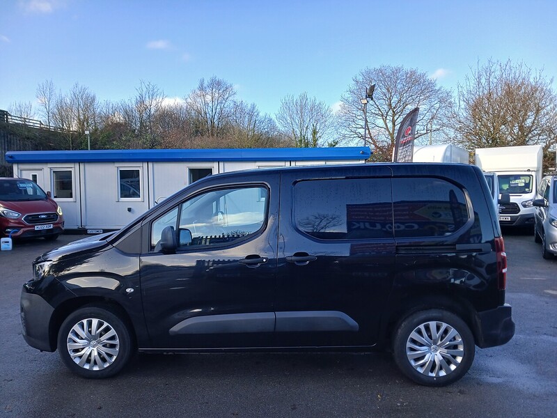 Peugeot 1.6 BlueHDi 1000 Professional Standard Panel Van 5dr Diesel Manual SWB Euro 6 (s/s) (100 bhp)