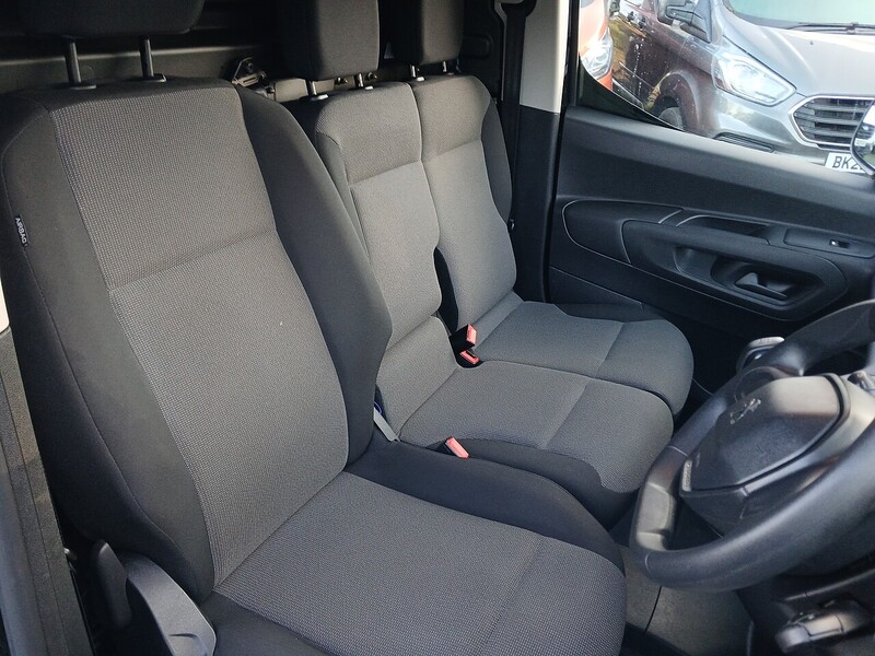 Peugeot 1.6 BlueHDi 1000 Professional Standard Panel Van 5dr Diesel Manual SWB Euro 6 (s/s) (100 bhp)