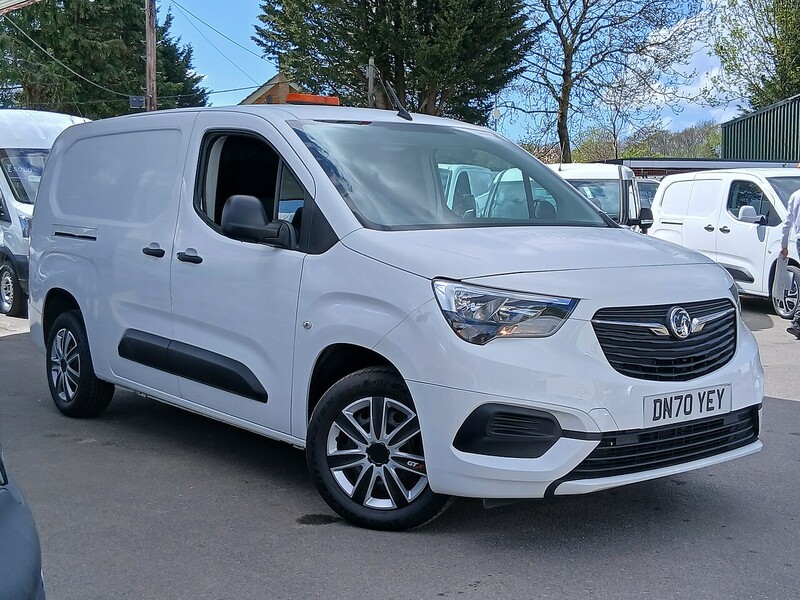 Vauxhall 1.5 Turbo D 2300 Sportive Panel Van 4dr Diesel Manual L2 H1 Euro 6 (s/s) (100 ps)