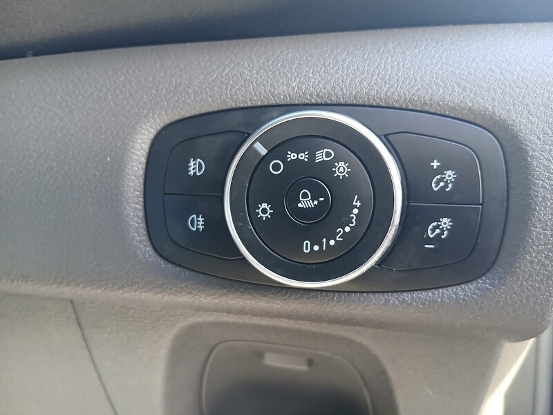 Ford 2.0 310 EcoBlue Titanium Minibus Double Cab 5dr Diesel Manual L2 Euro 6 (s/s) (130 ps)