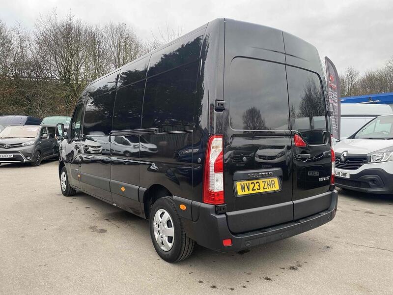 Renault dCi 35 Business+ Panel Van 2.3 Manual Diesel