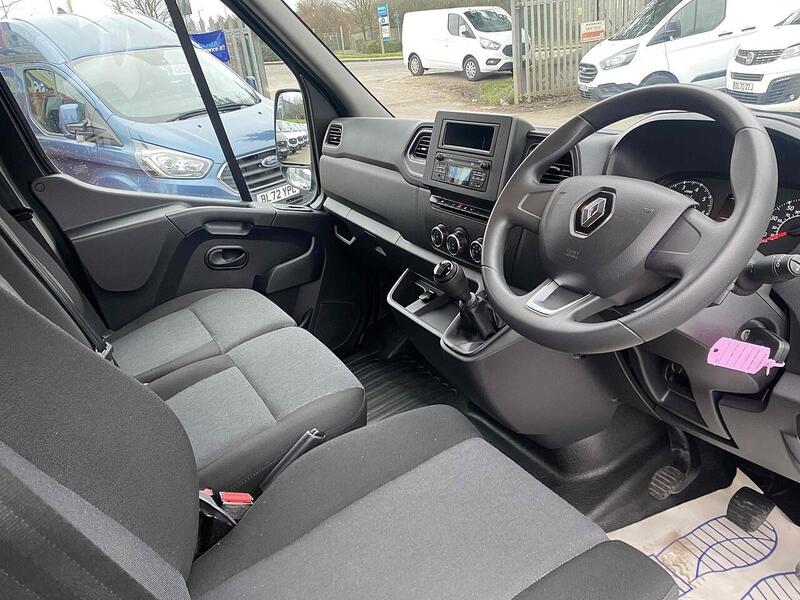 Renault dCi 35 Business+ Panel Van 2.3 Manual Diesel