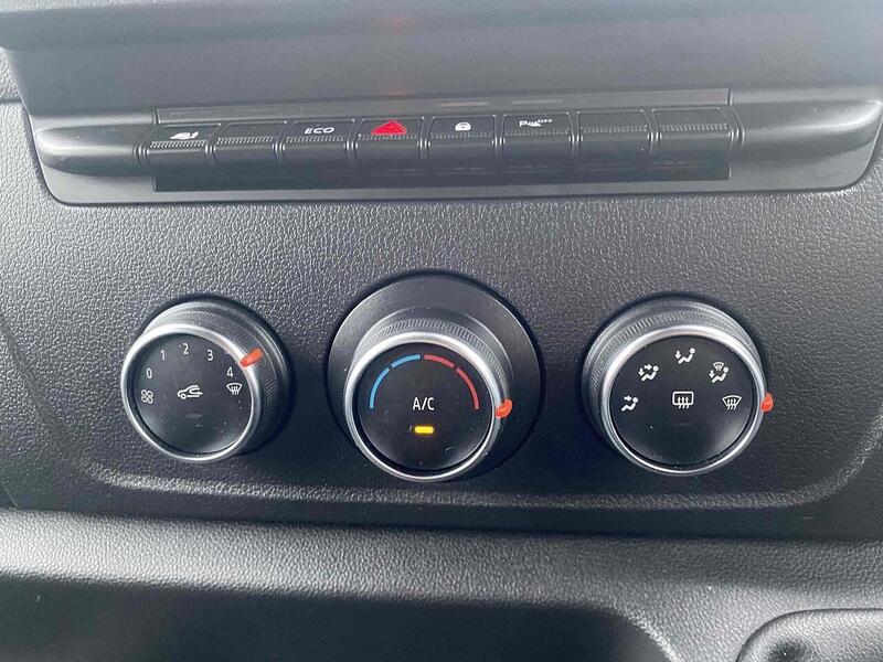 Renault dCi 35 Business+ Panel Van 2.3 Manual Diesel