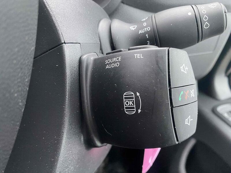 Renault dCi 35 Business+ Panel Van 2.3 Manual Diesel