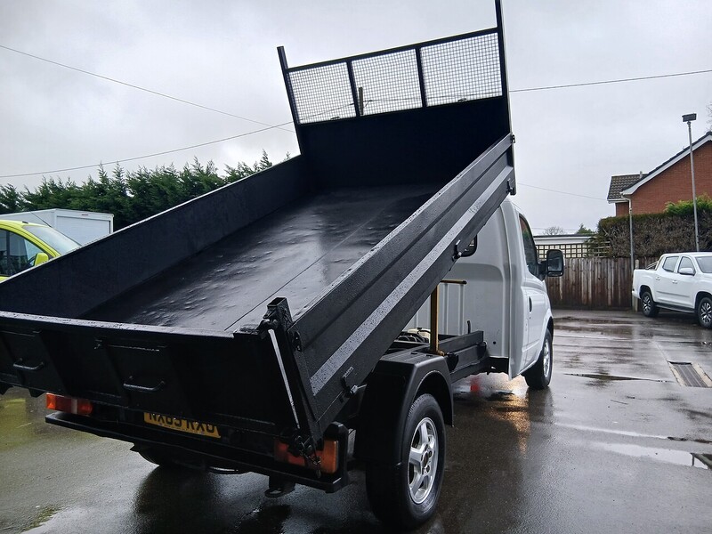 LDV 2.5 Eco-D Tipper 2dr Diesel Manual LWB Euro 5 (136 ps)