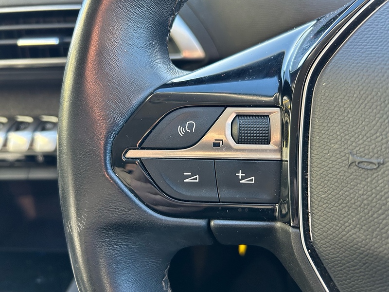 Peugeot BlueHDi Allure SUV 1.5 Manual Diesel