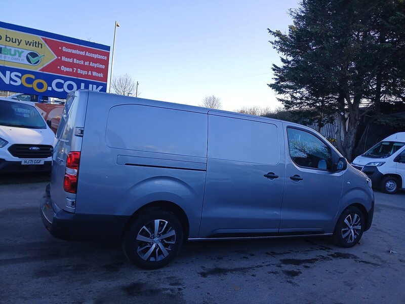 Toyota 2.0D Icon Long Panel Van 6dr Diesel Manual LWB Euro 6 (140 ps)