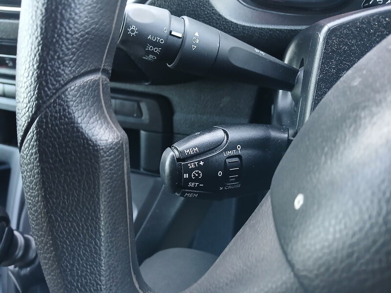 Toyota 2.0D Icon Long Panel Van 6dr Diesel Manual LWB Euro 6 (140 ps)