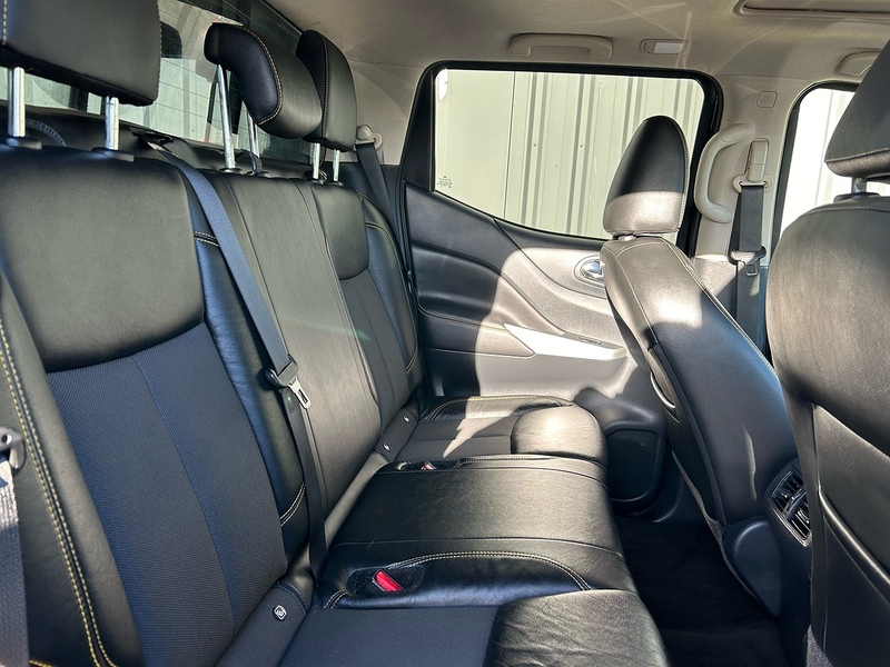 Nissan dCi N-Guard Pickup 2.3 Automatic Diesel