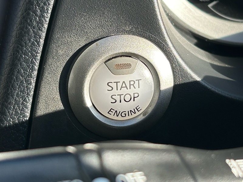 Nissan dCi N-Guard Pickup 2.3 Automatic Diesel