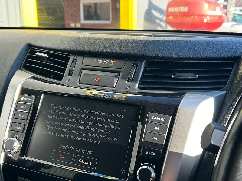 Nissan dCi N-Guard Pickup 2.3 Automatic Diesel