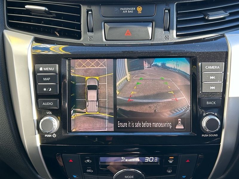 Nissan dCi N-Guard Pickup 2.3 Automatic Diesel