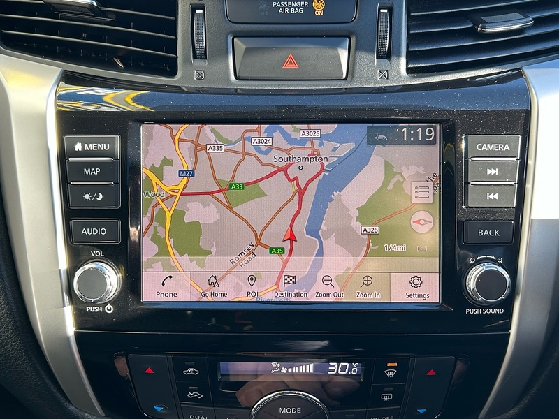 Nissan dCi N-Guard Pickup 2.3 Automatic Diesel