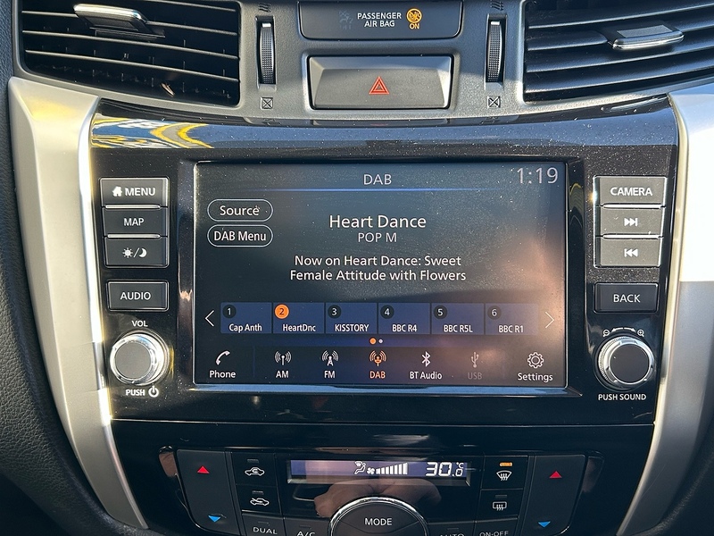 Nissan dCi N-Guard Pickup 2.3 Automatic Diesel