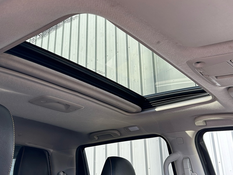 Nissan dCi N-Guard Pickup 2.3 Automatic Diesel