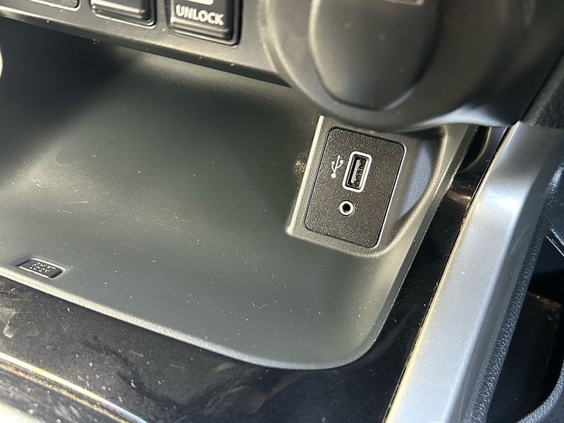 Nissan dCi N-Guard Pickup 2.3 Automatic Diesel