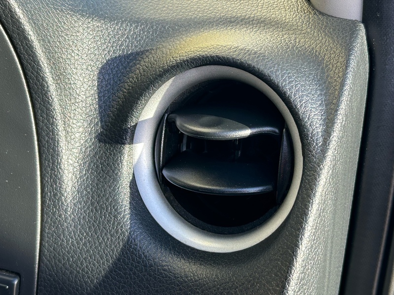 Nissan dCi N-Guard Pickup 2.3 Automatic Diesel