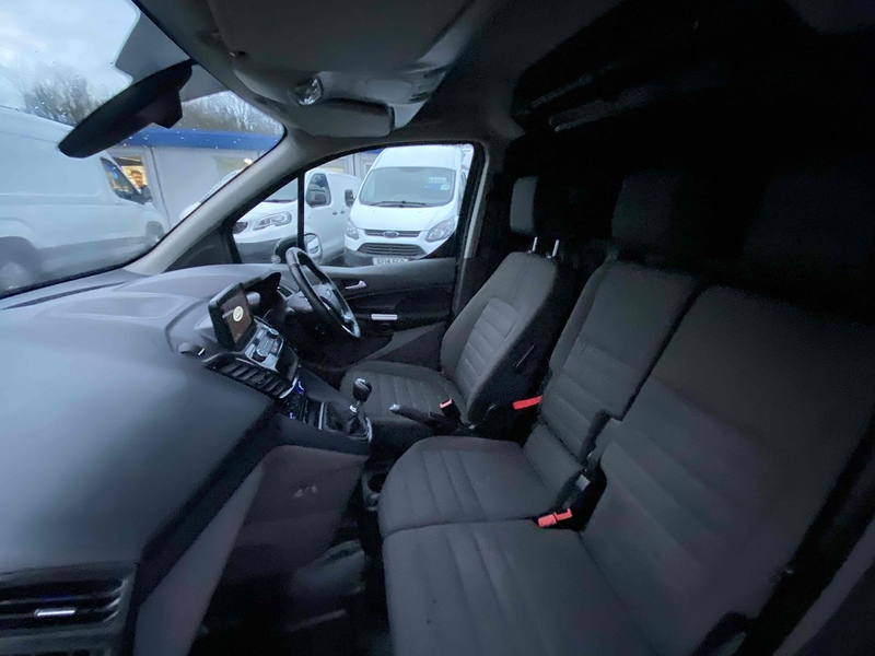 Ford 1.5 240 EcoBlue Limited Panel Van 5dr Diesel Manual L2 Euro 6 (s/s) (120 ps)