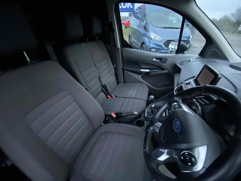 Ford 1.5 240 EcoBlue Limited Panel Van 5dr Diesel Manual L2 Euro 6 (s/s) (120 ps)