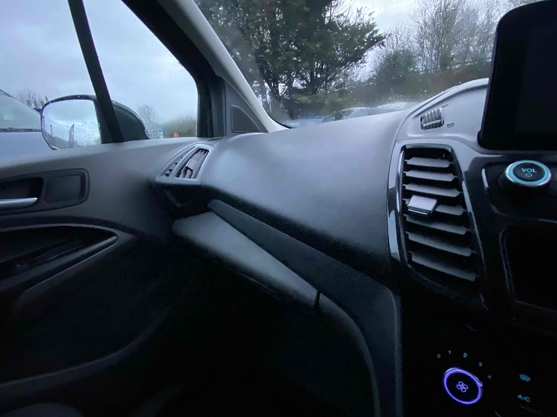 Ford 1.5 240 EcoBlue Limited Panel Van 5dr Diesel Manual L2 Euro 6 (s/s) (120 ps)