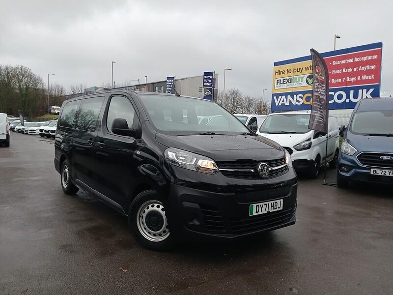 Vauxhall 50kWh Combi MPV 5dr Electric Auto LWB (9 Seat, 7.4kW Charger) (136 ps)