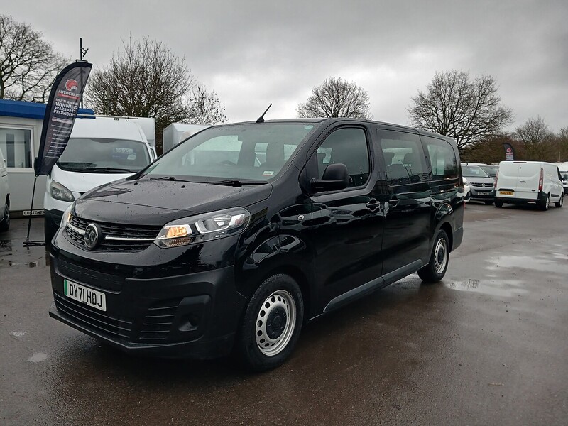 Vauxhall 50kWh Combi MPV 5dr Electric Auto LWB (9 Seat, 7.4kW Charger) (136 ps)