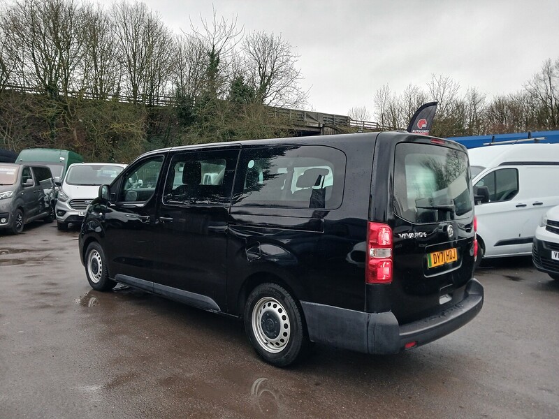Vauxhall 50kWh Combi MPV 5dr Electric Auto LWB (9 Seat, 7.4kW Charger) (136 ps)