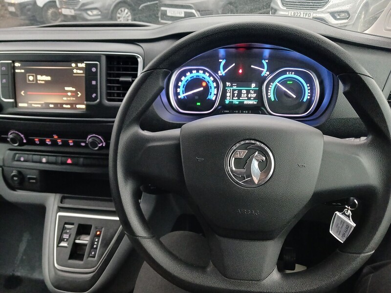 Vauxhall 50kWh Combi MPV 5dr Electric Auto LWB (9 Seat, 7.4kW Charger) (136 ps)