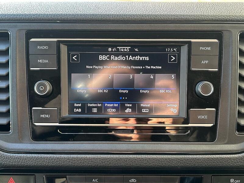 Volkswagen 2.0 TDI CR35 Trendline Panel Van 5dr Diesel Automatic FWD LWB High Roof Euro 6 (s/s) (140 ps)