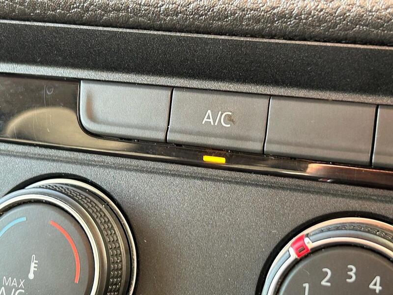 Volkswagen 2.0 TDI CR35 Trendline Panel Van 5dr Diesel Automatic FWD LWB High Roof Euro 6 (s/s) (140 ps)