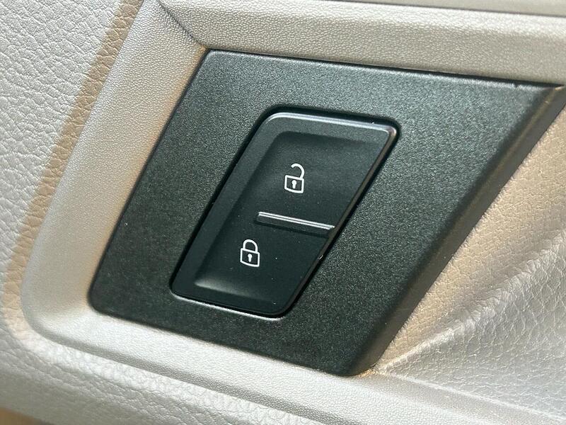 Volkswagen 2.0 TDI CR35 Trendline Panel Van 5dr Diesel Automatic FWD LWB High Roof Euro 6 (s/s) (140 ps)