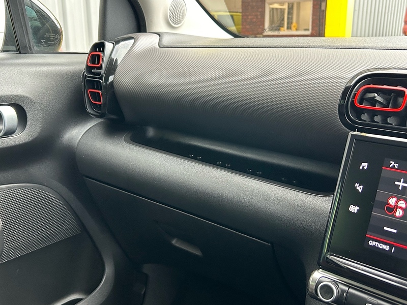 Citroen PureTech Flair SUV 1.2 Manual Petrol