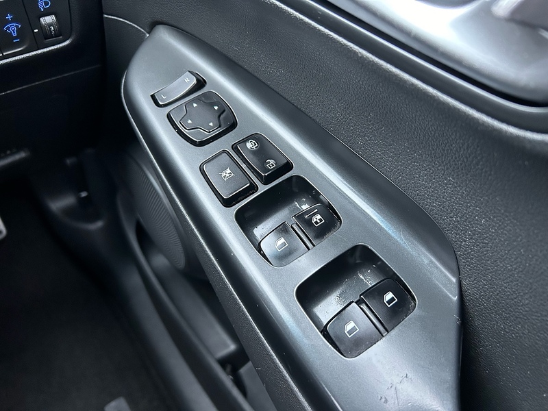 Hyundai SE Connect SUV 0.0 Automatic Electric