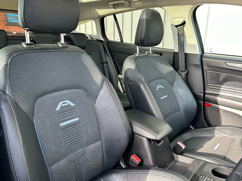 Ford 1.5 EcoBlue Active X Estate 5dr Diesel Auto Euro 6 (s/s) (120 ps)