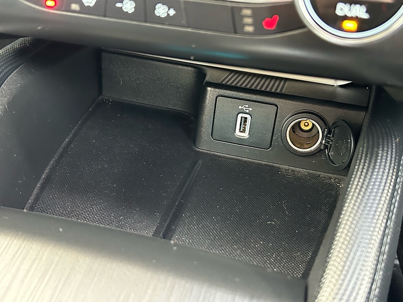 Ford 1.5 EcoBlue Active X Estate 5dr Diesel Auto Euro 6 (s/s) (120 ps)